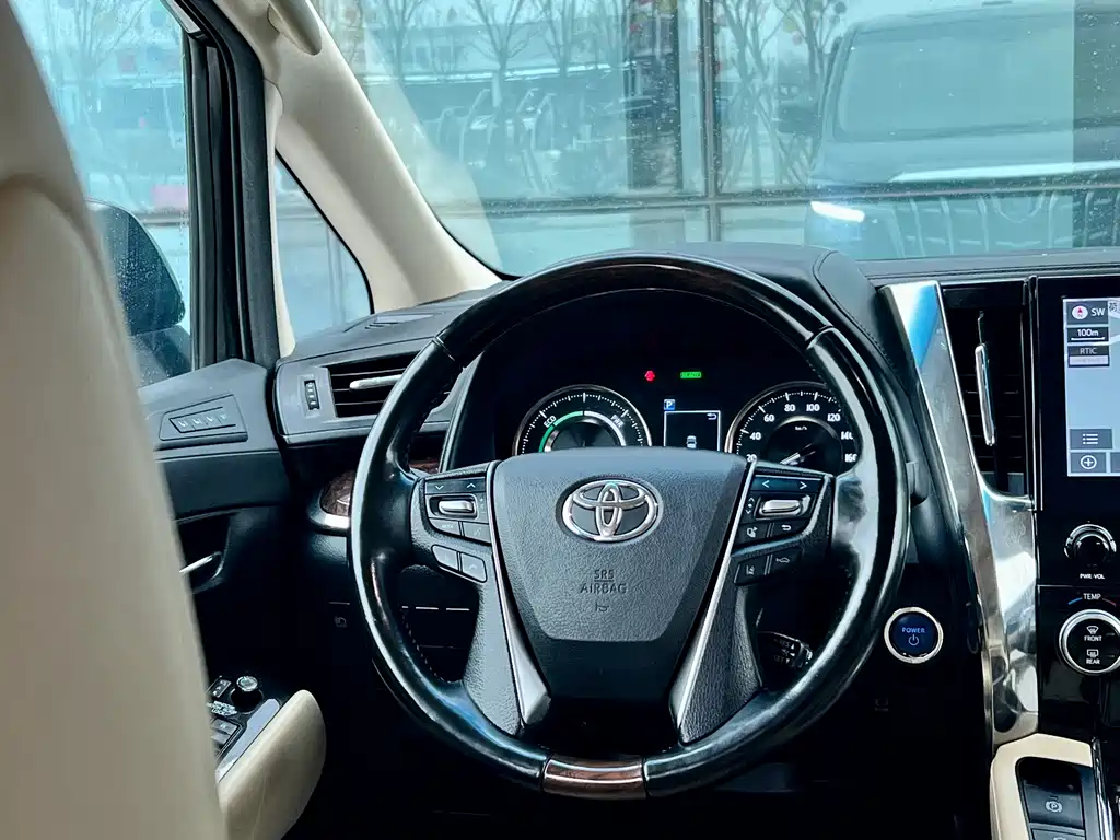 Toyota Alphard 2020 — фото 9