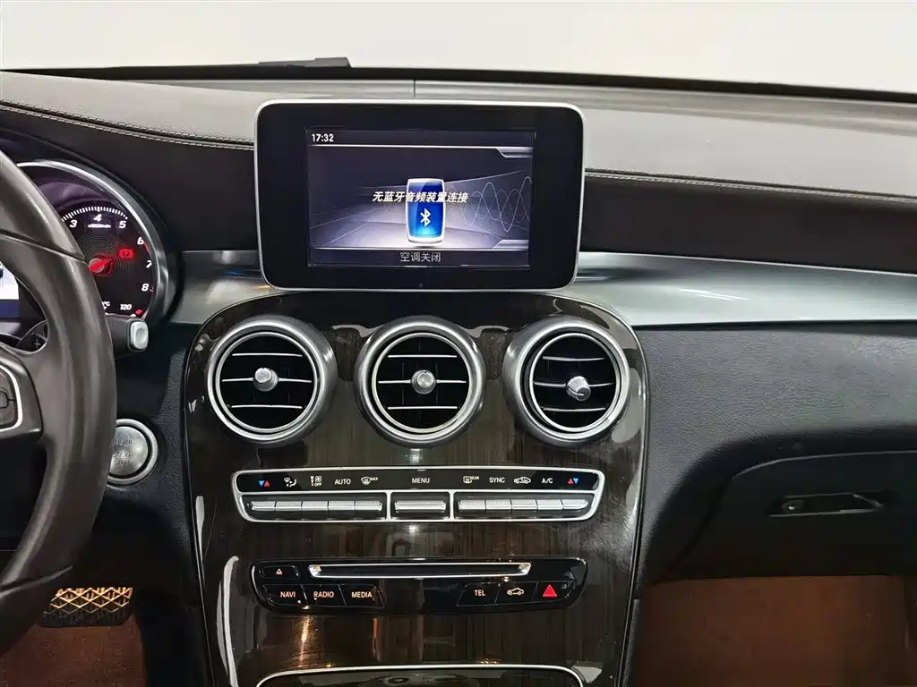 Mercedes-Benz GLC 2019 — фото 12