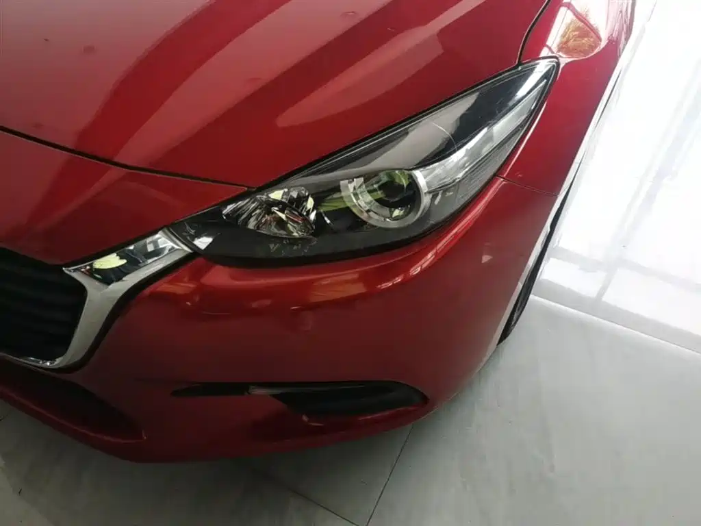 Mazda 3 Axela 2019 — фото 24