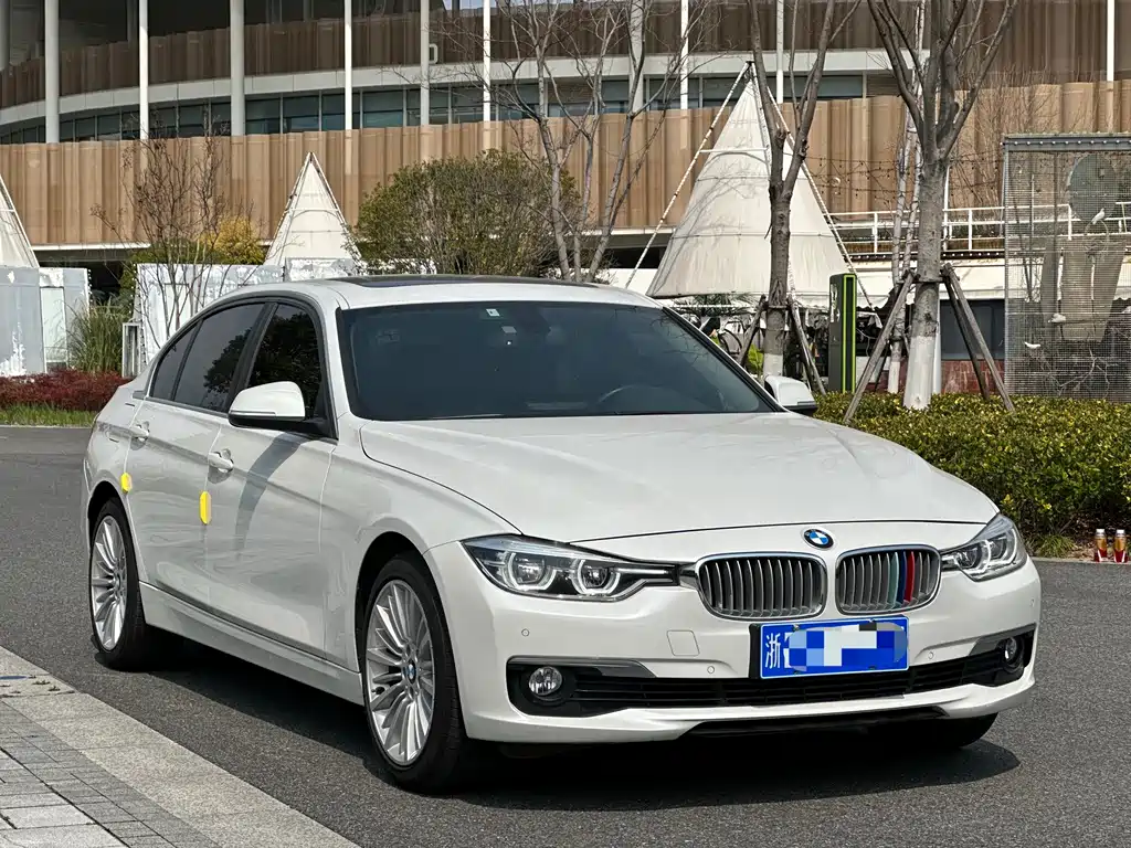 BMW 3 Series 2018 — фото 3