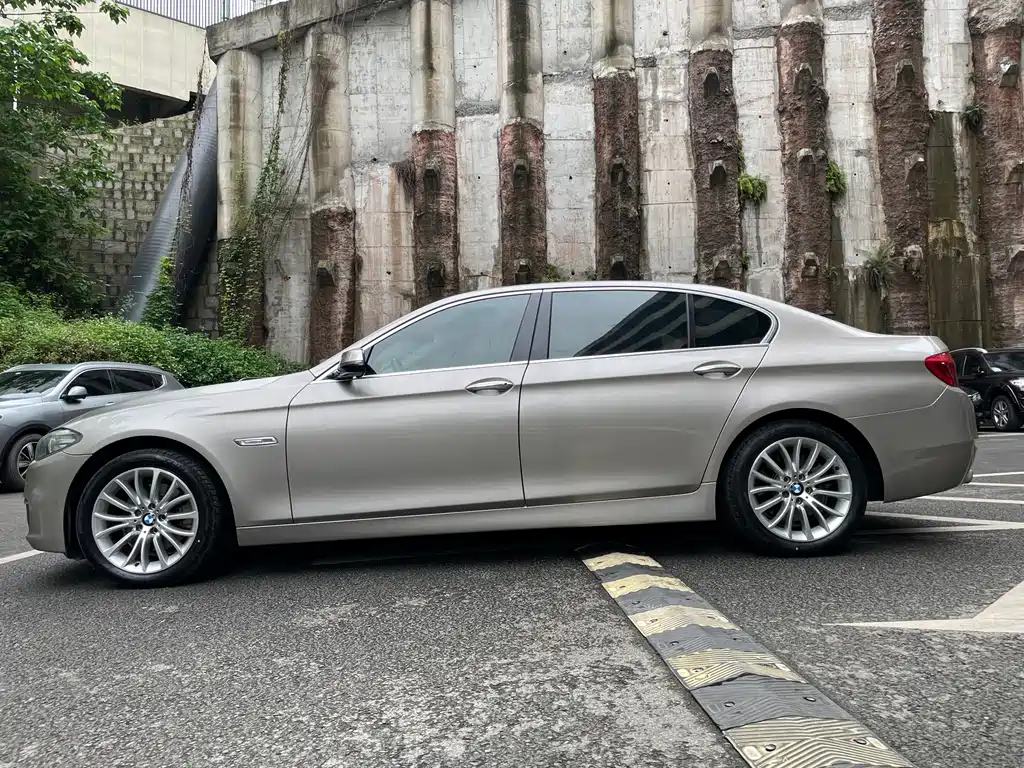 BMW 5 Series 2015 — фото 4