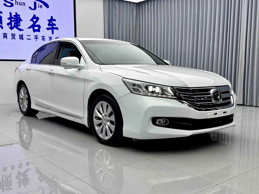 Honda Accord 2014 — фото 2