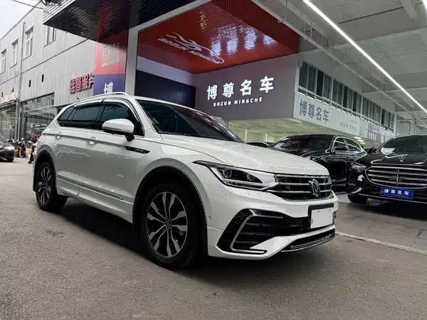 Volkswagen Tiguan L 2024