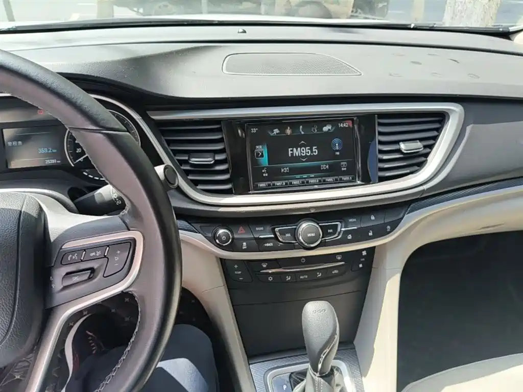 Buick Excelle 2020 — фото 10