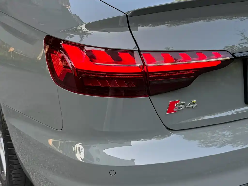 Audi S4 2023