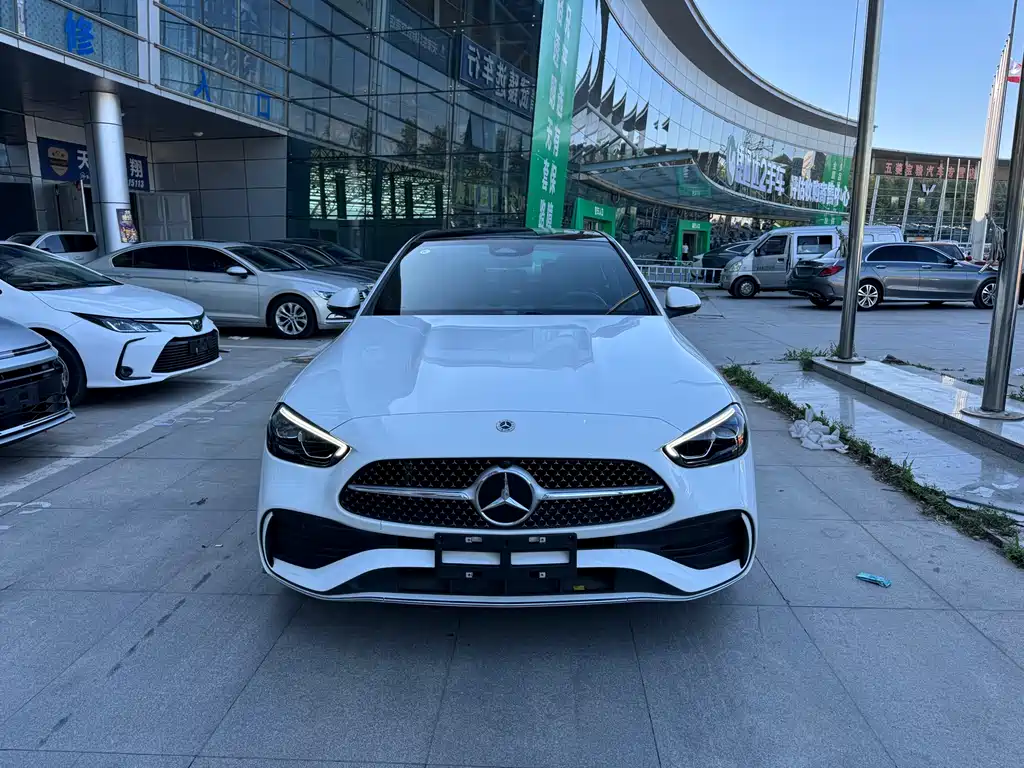 Mercedes-Benz C-Class 2026