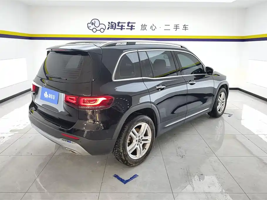 Mercedes-Benz GLB 2023
