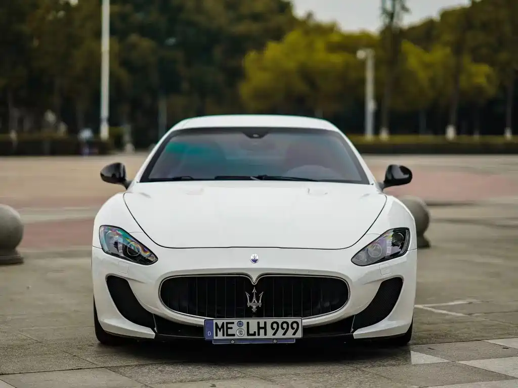 Maserati GranTurismo 2013 — фото 2