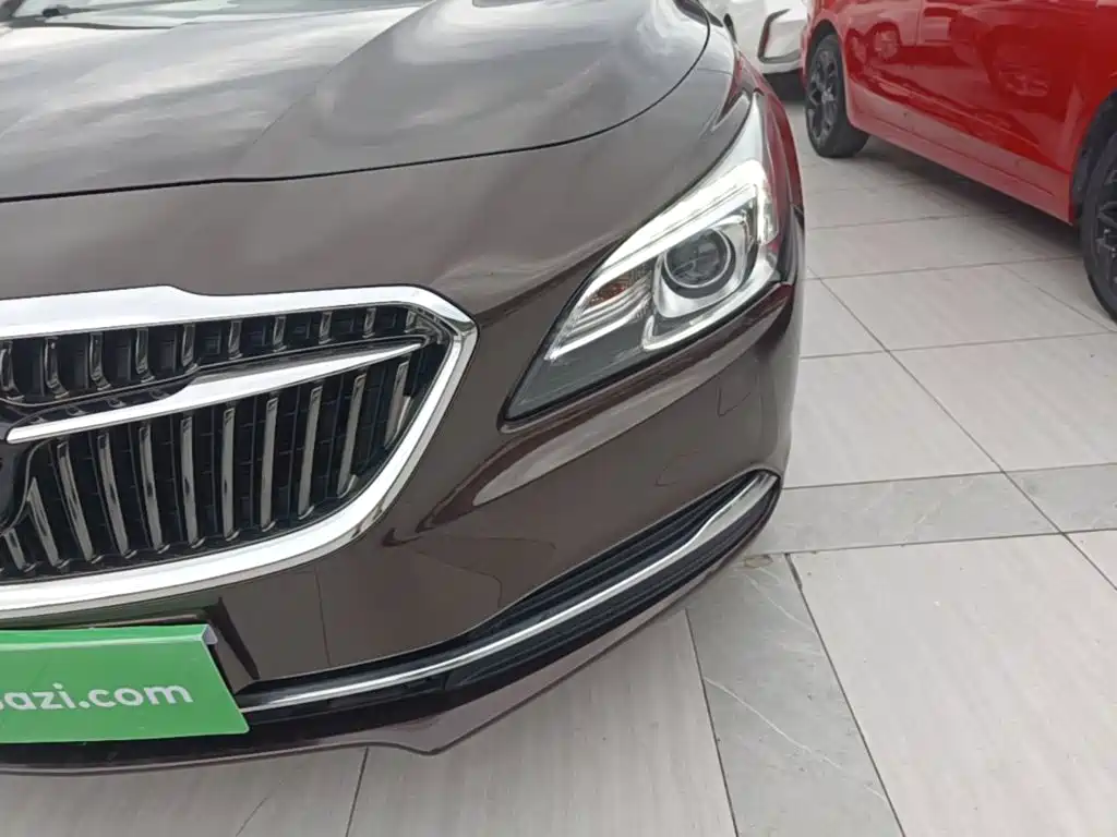 Buick LaCrosse 2017 — фото 24