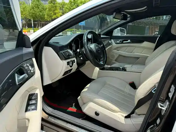 Mercedes-Benz CLS 2015