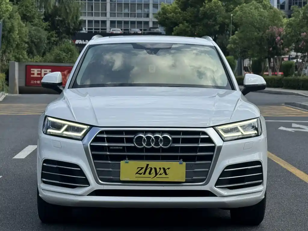 Audi Q5L 2019 — фото 2