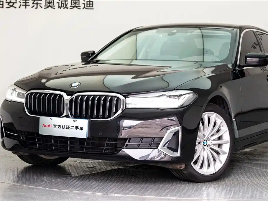 BMW 5 Series 2022