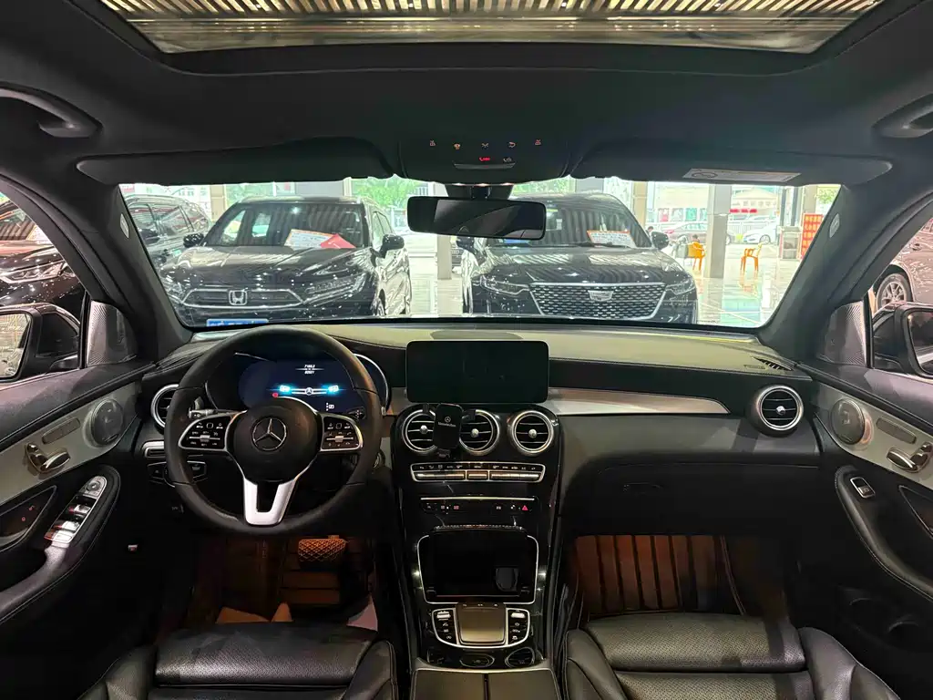 Mercedes-Benz GLC 2021 — фото 12