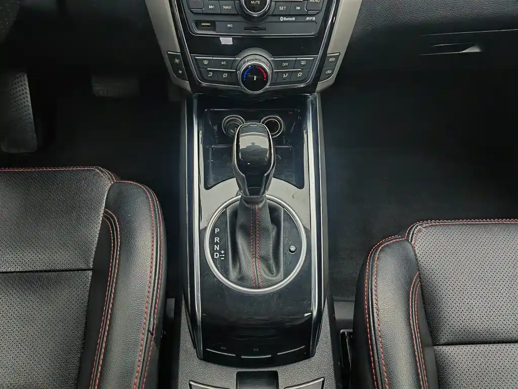 Zotye X5 2016 — фото 13