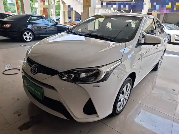 Toyota Yaris L 2020