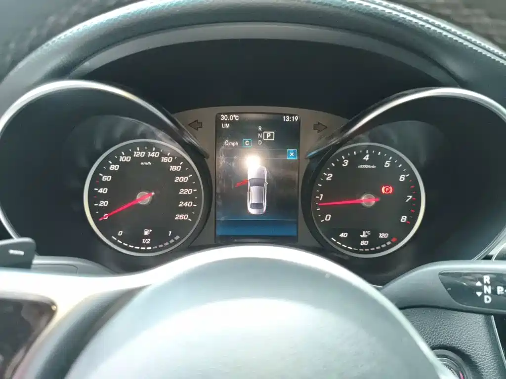 Mercedes-Benz C-Class 2019