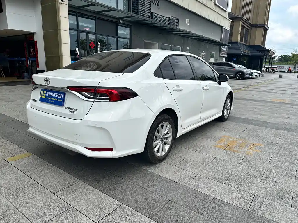 Toyota Corolla 2023 — фото 16