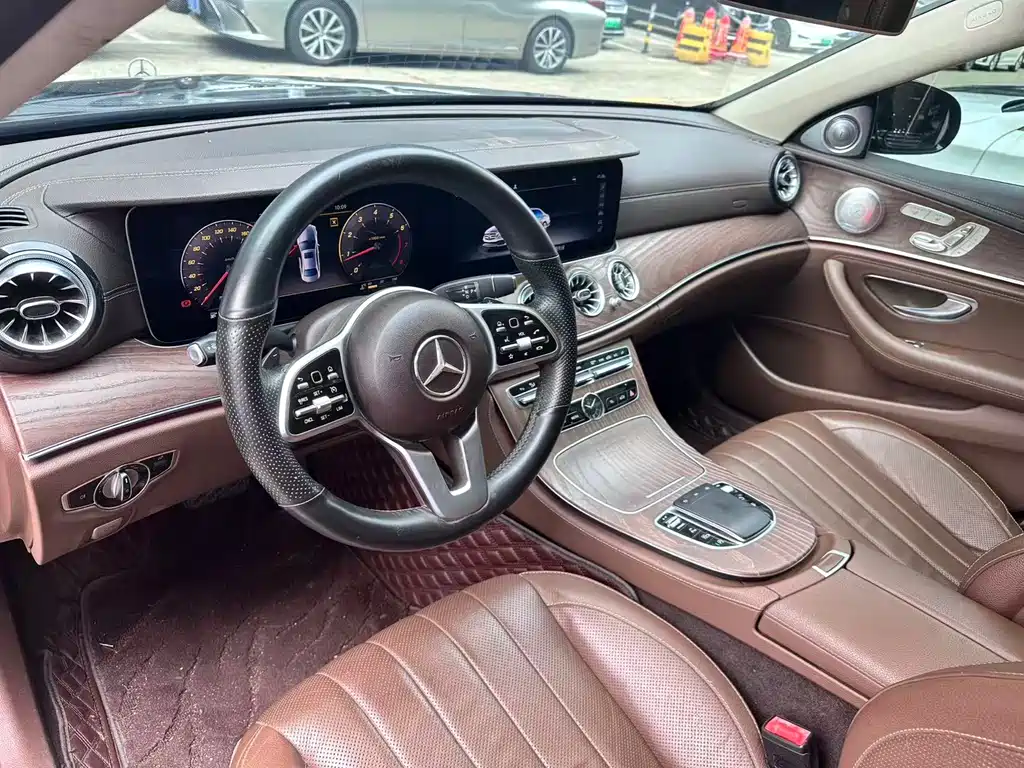 Mercedes-Benz E-Class 2020 — фото 4