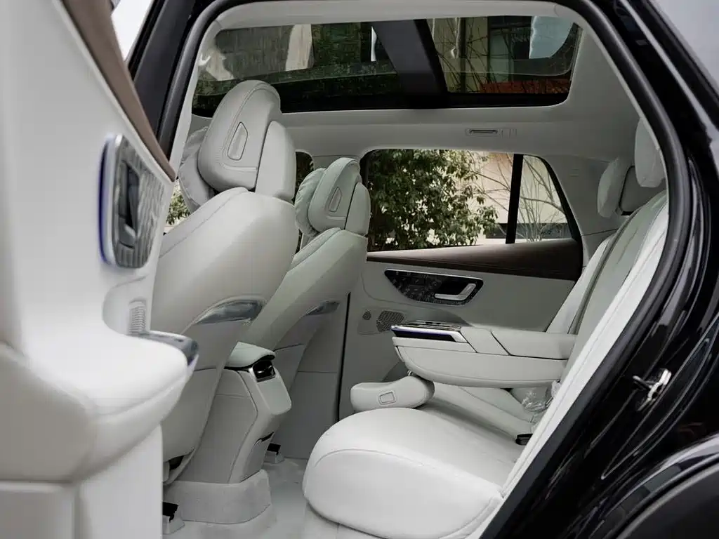Mercedes-Benz EQE SUV 2026 — фото 10