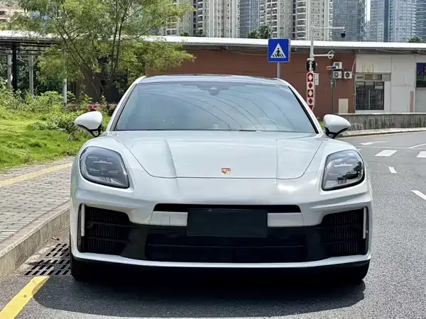 Porsche Panamera 2024