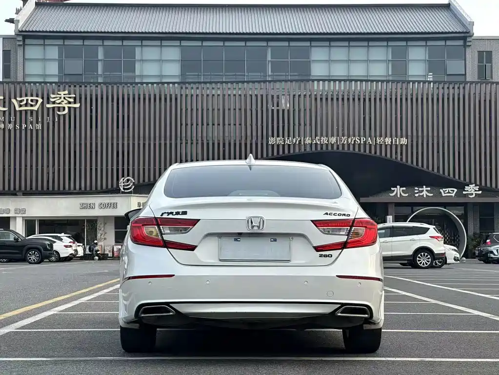 Honda Accord 2020 — фото 12