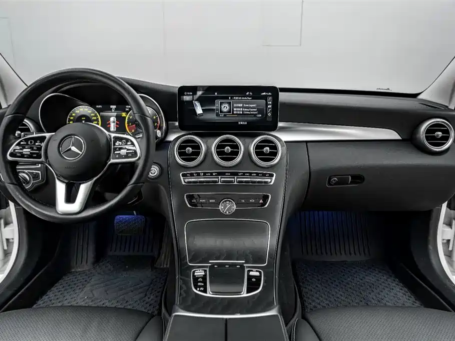 Mercedes-Benz C-Class 2021 — фото 29