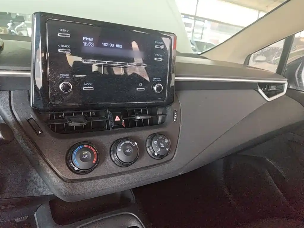 Toyota Corolla 2020 — фото 10