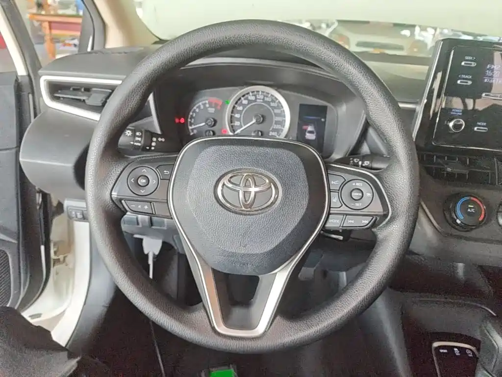 Toyota Corolla 2020 — фото 11