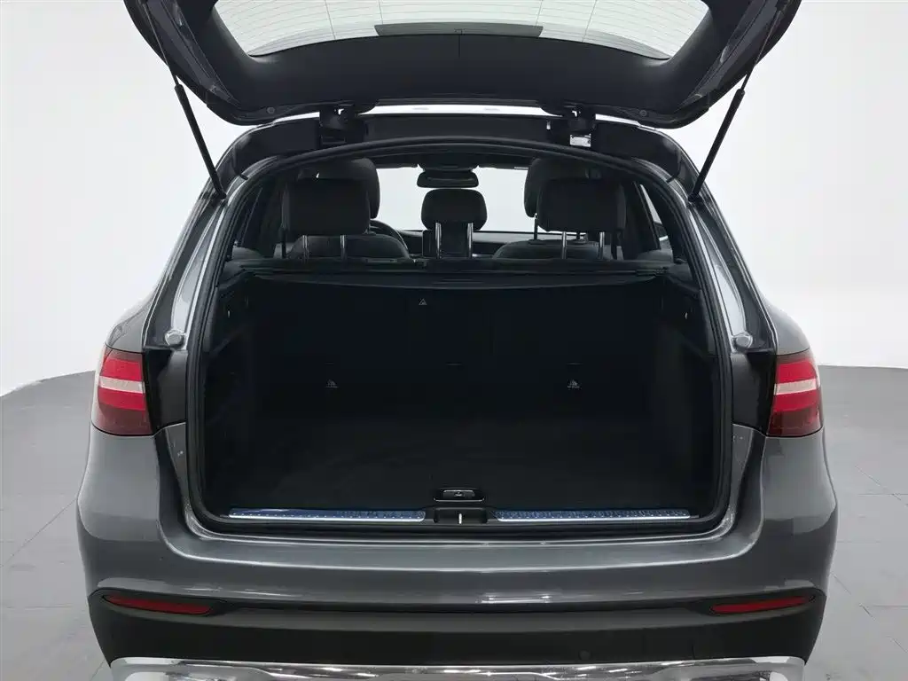 Mercedes-Benz GLC 2016 — фото 16