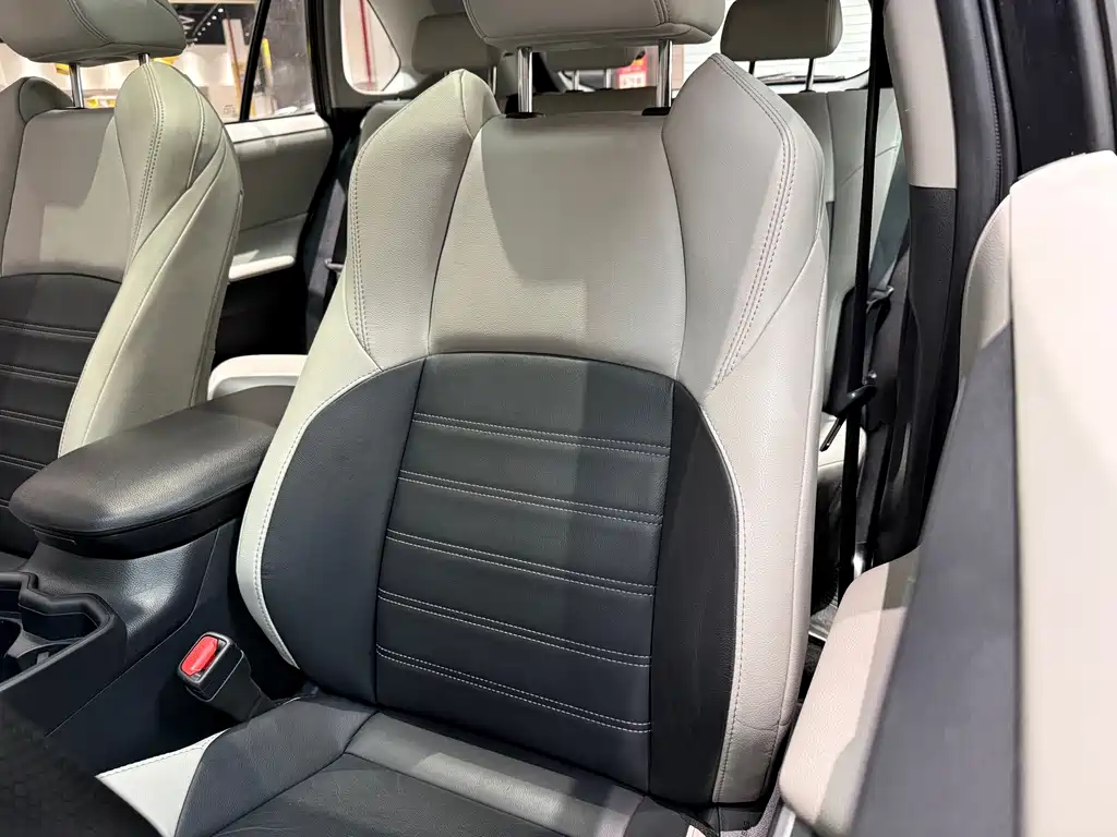 Toyota Wildlander 2021 — фото 16