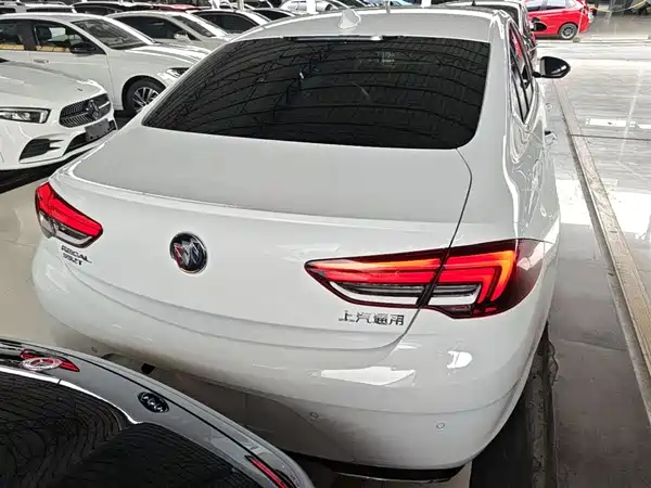 Buick Regal 2020