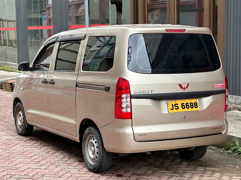 Wuling Hongguang V 2022 — фото 10