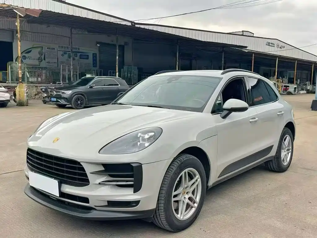 Porsche Macan 2021 — фото 1