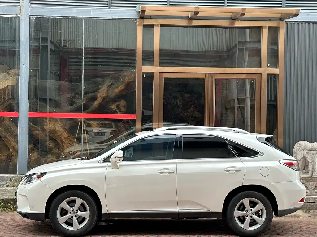 Lexus RX Classic 2012 — фото 10