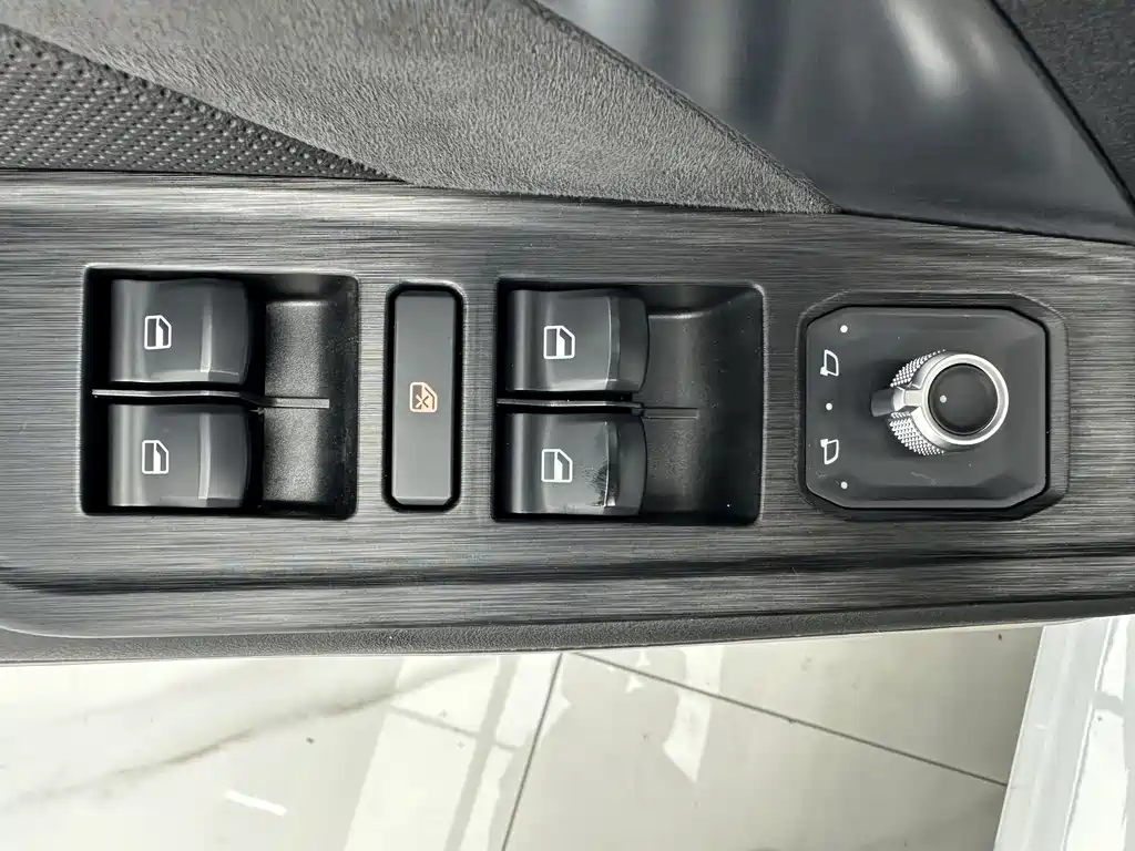 Haval H6 2023 — фото 12