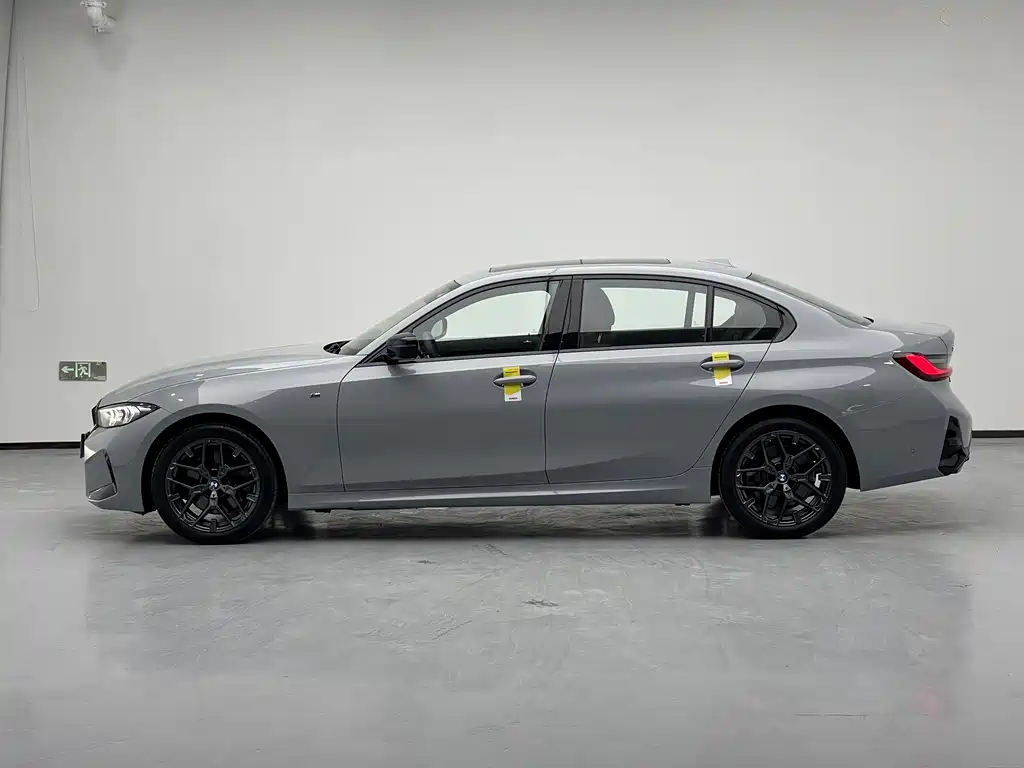 BMW 3 Series 2025 — фото 13