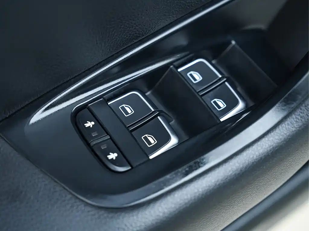 Audi A6L 2015 — фото 24