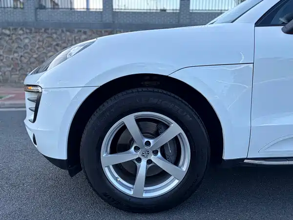 Porsche Macan 2016