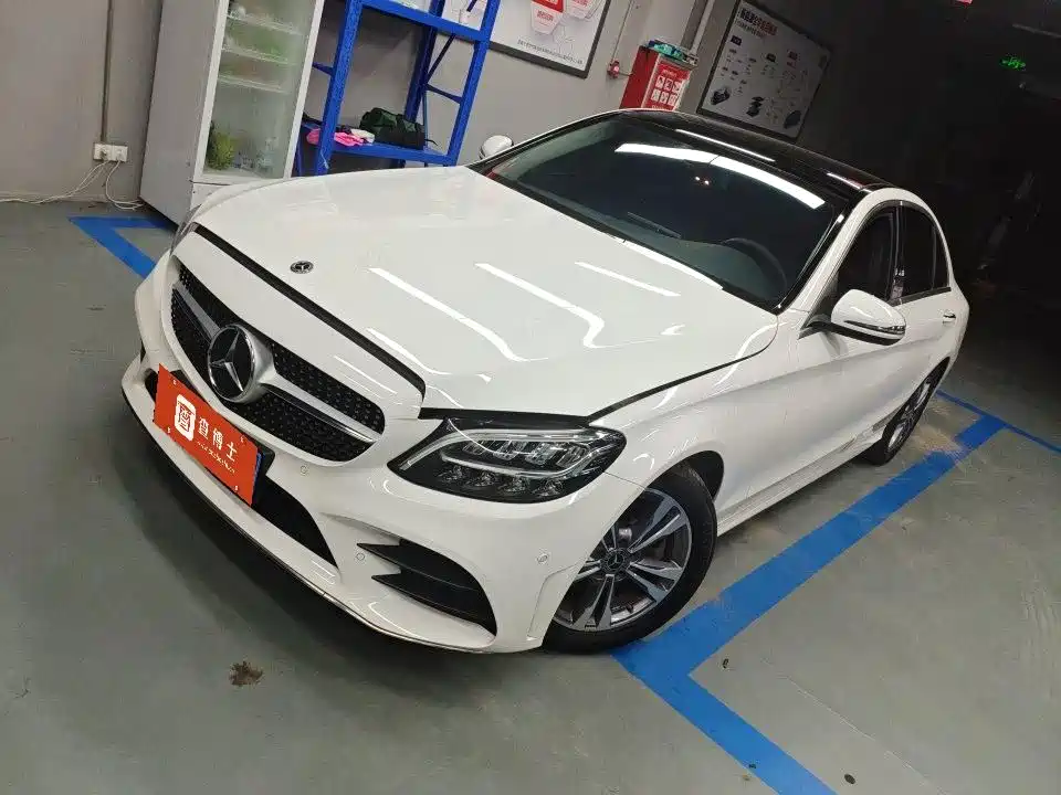 Mercedes-Benz C-Class 2020