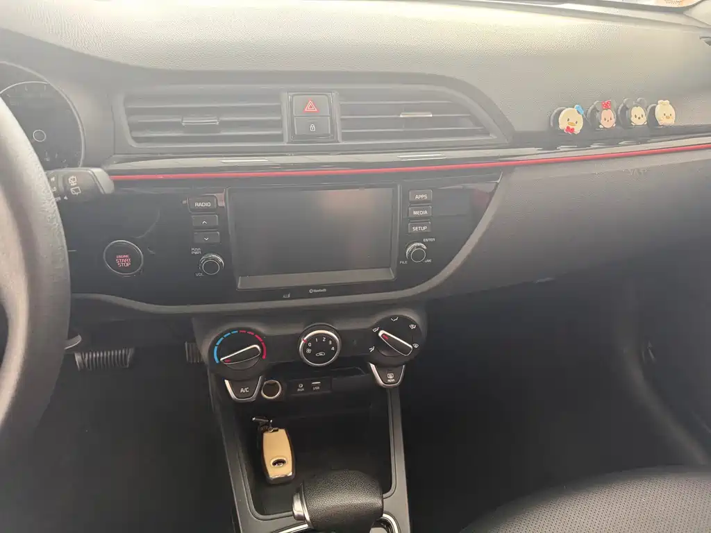 Kia KX Cross 2018 — фото 8