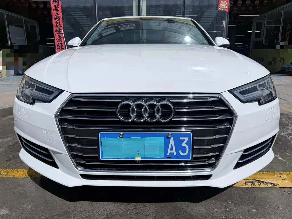 Audi A4L 2018 — фото 3