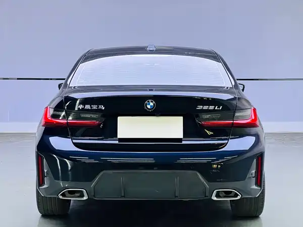 BMW 3 Series 2023