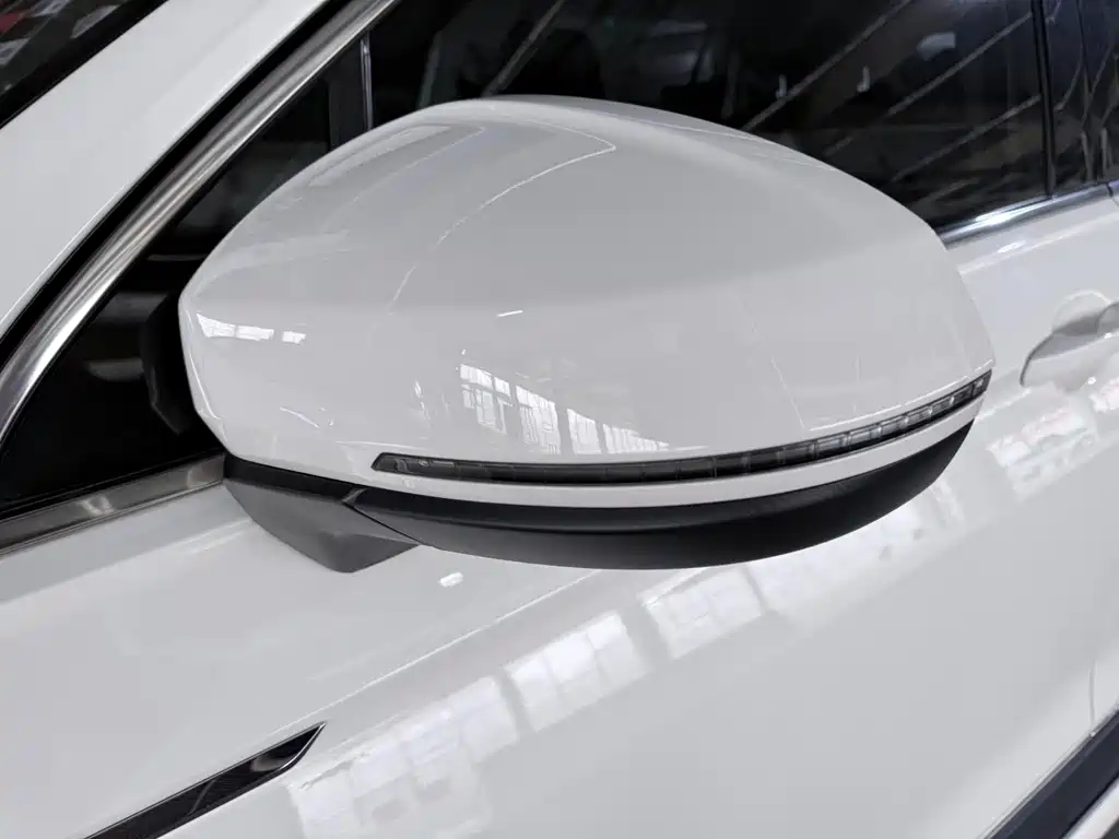 Volkswagen Tiguan L 2018 — фото 7
