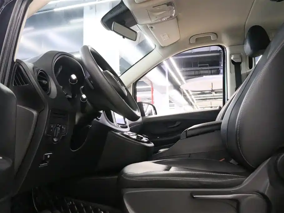 Mercedes-Benz Vito 2020 — фото 13