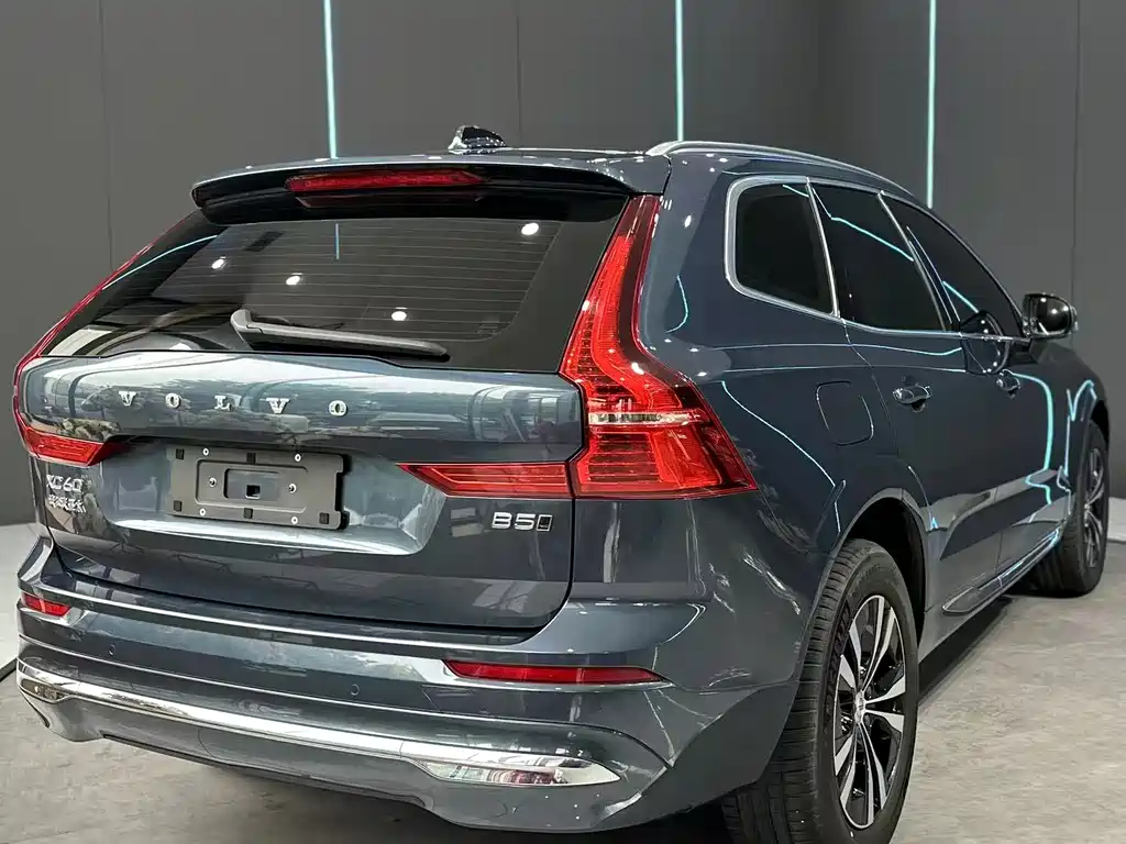 Volvo XC60 2024 — фото 6