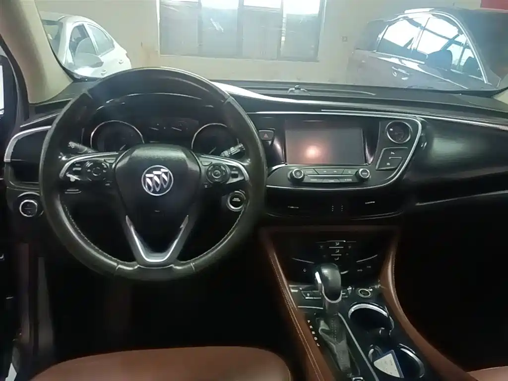 Buick Envision Plus 2018 — фото 10