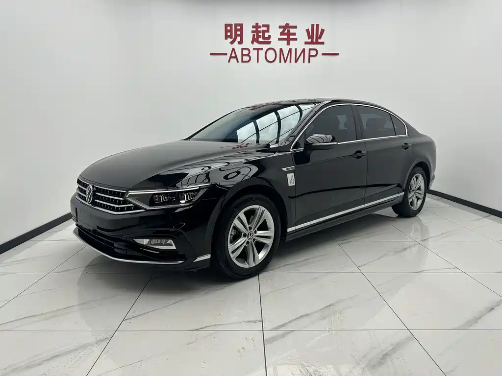 Volkswagen Magotan 2024