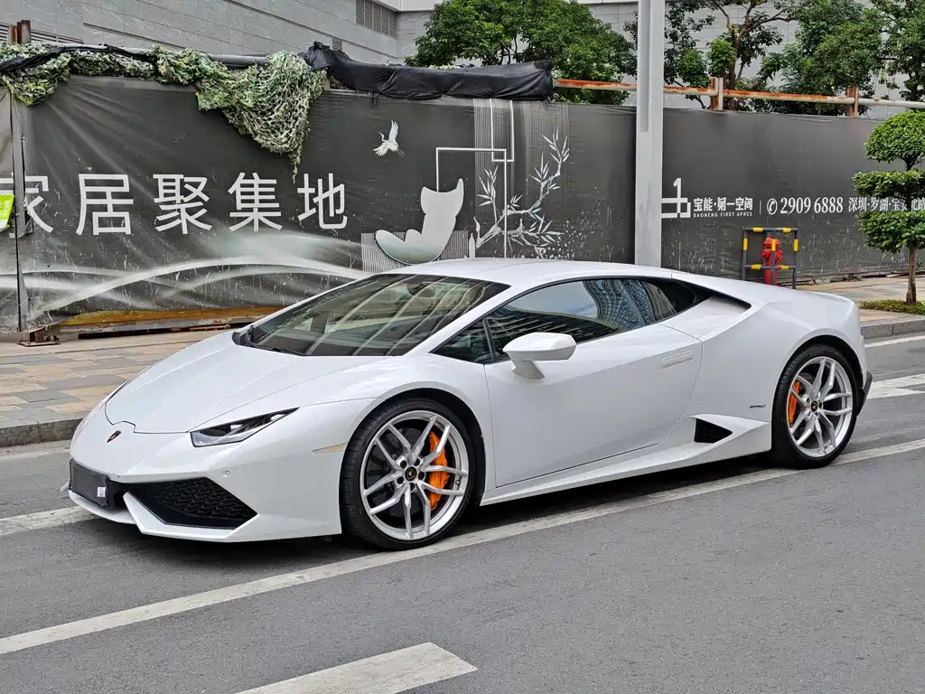 Lamborghini Huracán 2015
