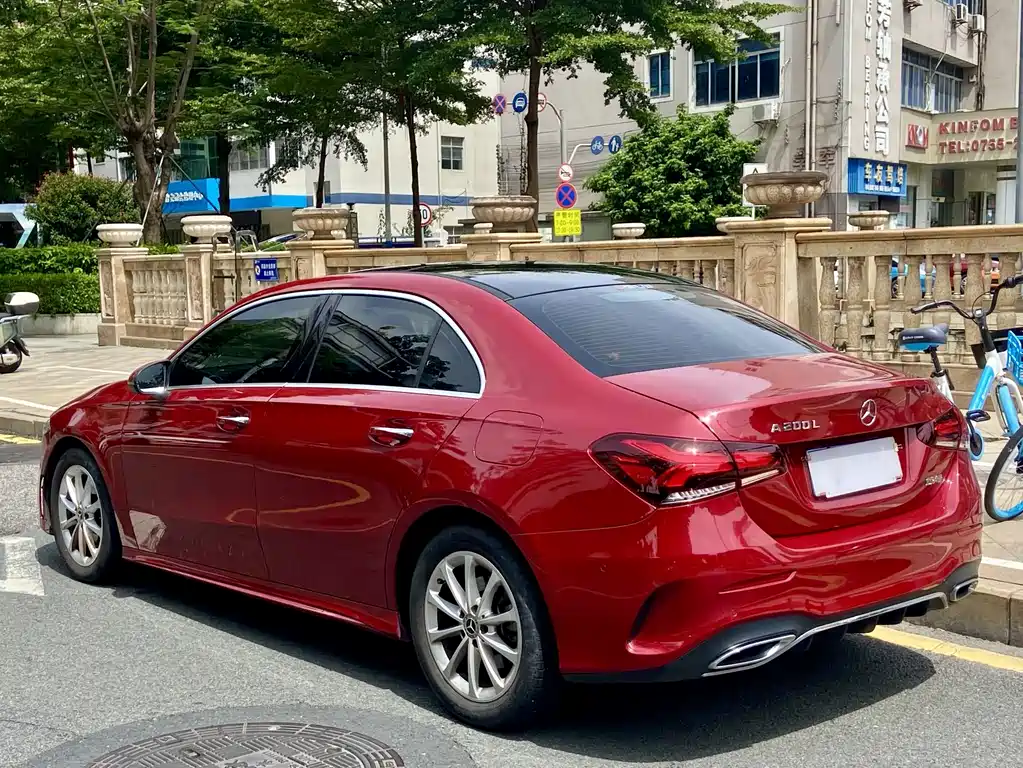 Mercedes-Benz A-Class 2022 — фото 7