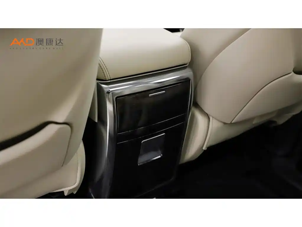 Toyota Alphard 2021 — фото 10